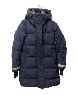 「インポートブランドのCANADA GOOSE 」