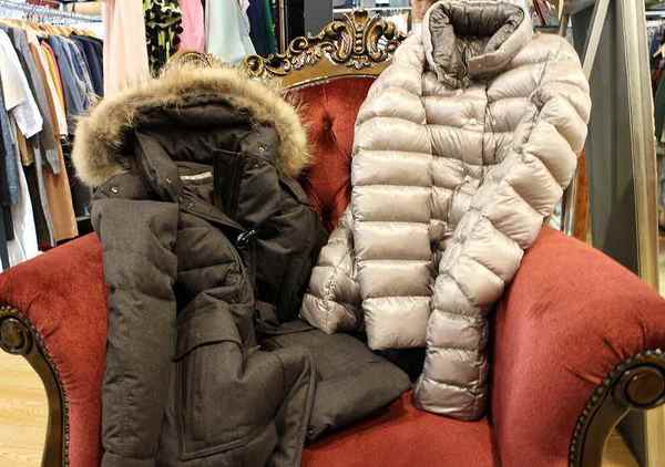 エリアNo.1高価買取】他店比較大歓迎!!!HERNOダウンをはじめ、MONCLER 