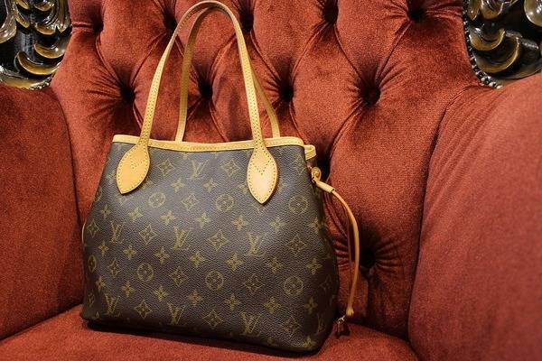 定番人気】LOUIS VUITTON/ルイヴィトンあのロングセラーbagの入荷です ...