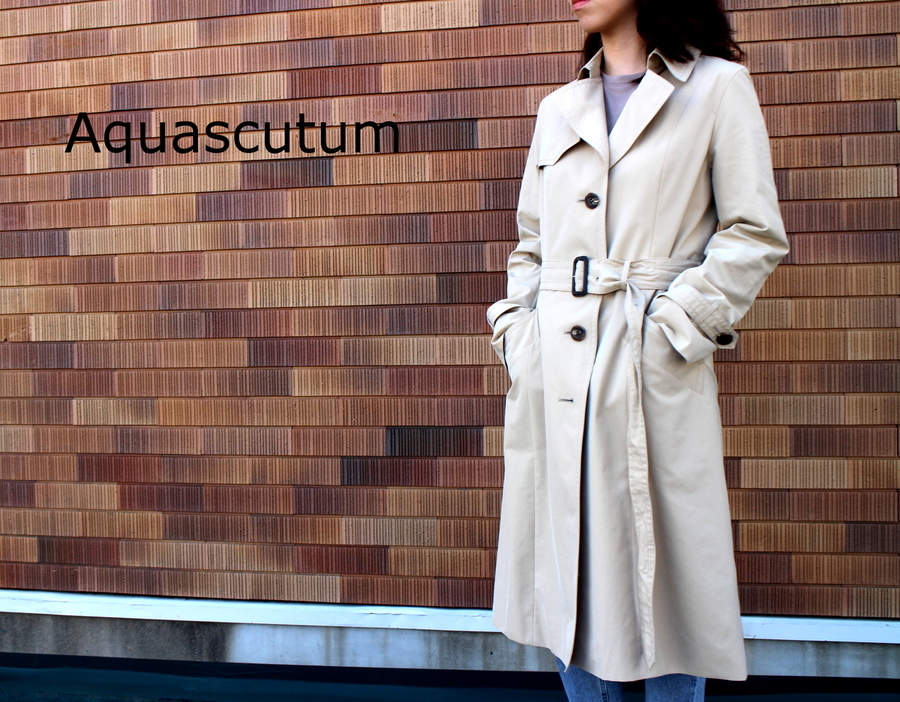 トレンチコート売るなら9月がオススメ 今年の秋はaquascutum アクアスキュータム のトレンチで 19 09 06発行