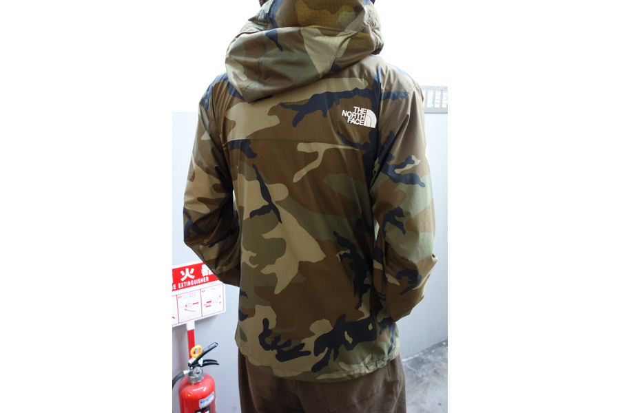 雨の日には】THE NORTH FACE（ザノースフェイス） Novelty Venture