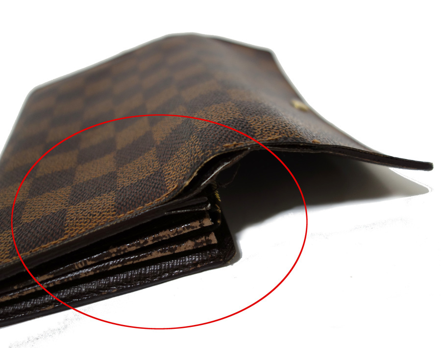 Louis Vuitton ゴールドレザー財布　状態悪い ボロボロのルイ・ヴィトンの財布でも買取してもらえる理由とは