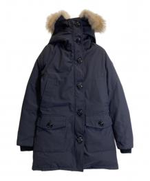 「アウトドアブランドのCANADA GOOSE 」
