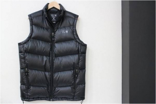 アウトドアのオールブラック