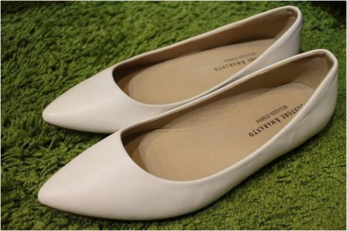 古着のパンプス