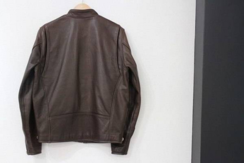 レザーのライダース