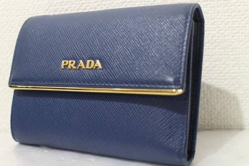 プラダのウォレット