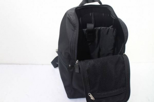 デイパックのバックパック