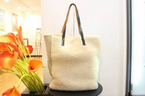 マルニのトートバッグ