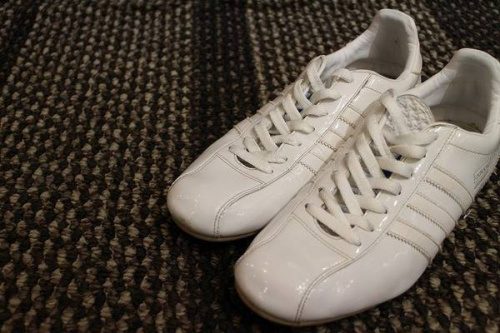 adidasのスニーカー