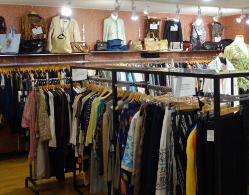 プリーツプリーズのLEONARD