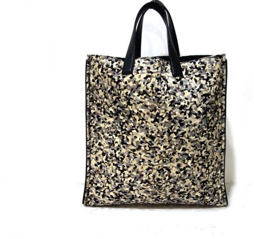 フェンディのバッグバグズ