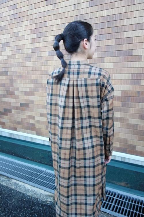 ティッカのシャツワンピース