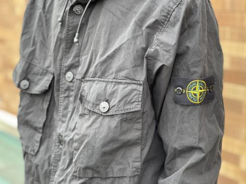 GARMENT DYED HOODED BUTTON OVE