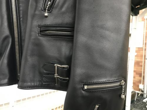 ライダースジャケットのレザーアイテム
