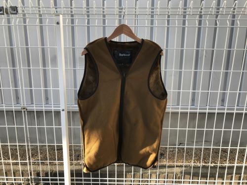 バブアーのファーライナーベスト