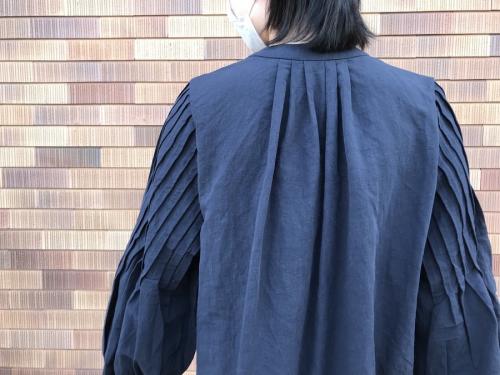 レディースのブラウス