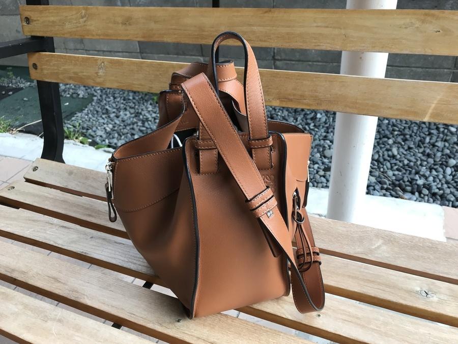 人気ブランド【LOEWE/ロエベ】定番人気ハンモック買取入荷しました[2021.11.15発行]｜トレファクスタイル箕面店｜洋服・古着の買取と