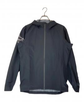 「アウトドアブランドのARC'TERYX 」