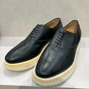 「スニーカーのLe Yucca's 」