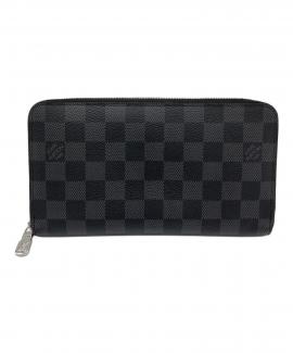 「ラグジュアリーブランドのLOUIS VUITTON 」