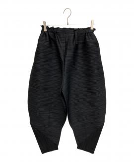 「ドメスティックブランドのPLEATS PLEASE 」