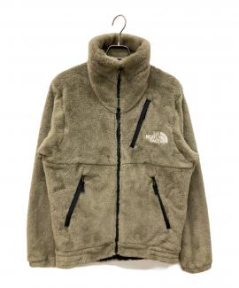 「アウトドアブランドのTHE NORTH FACE 」