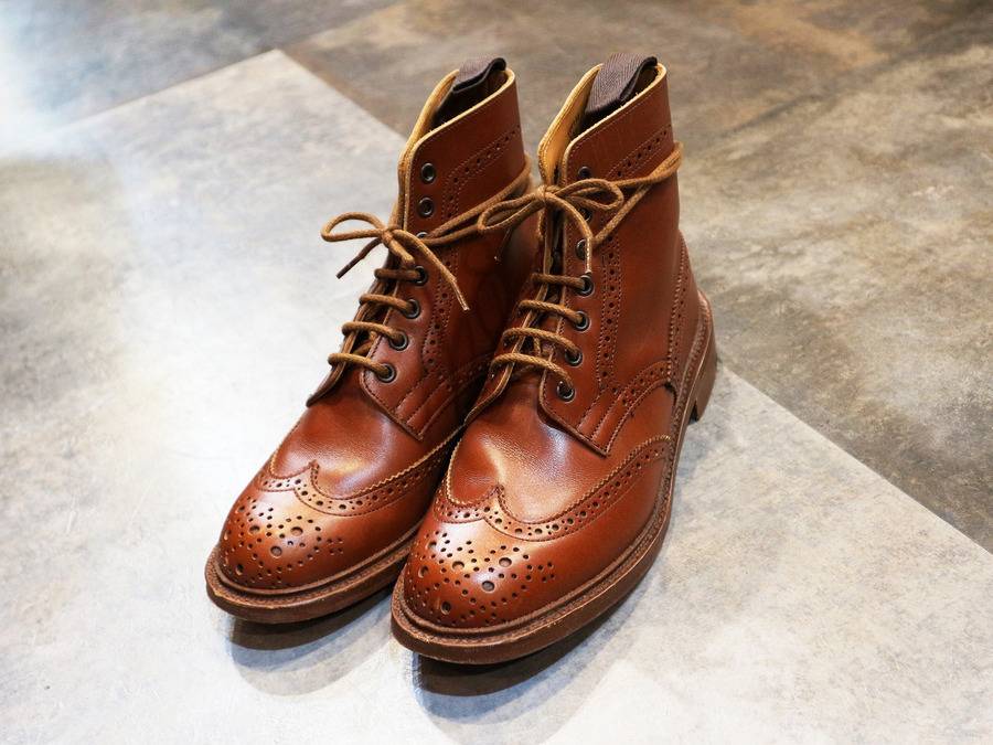 Tricker's/トリッカーズ】名作ウィングチップカントリーシューズ入荷