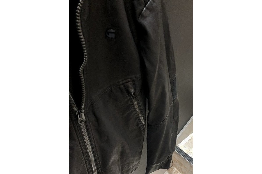 G-STAR RAW(ジースターロウ)のしなやかなバイカージャケット
