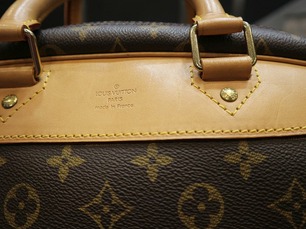 LOUIS VUITTON/ルイ ヴィトン】よりエヴァジオンを入荷しました