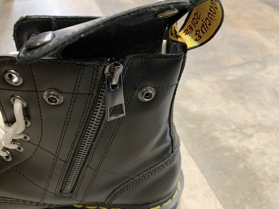 Dr.Martens×Needles/ドクターマーチン×ニードルズ】よりコラボ8ホール