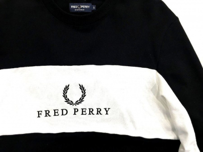 「レアアイテムのFRED PERRY 」