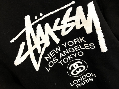 「ストリートブランドのstussy 」