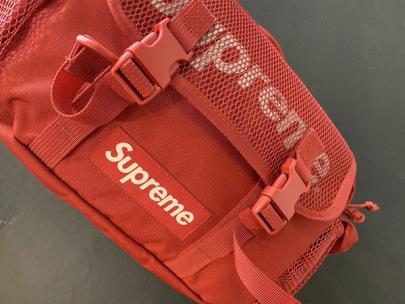 「ストリートブランドのSUPREME 」