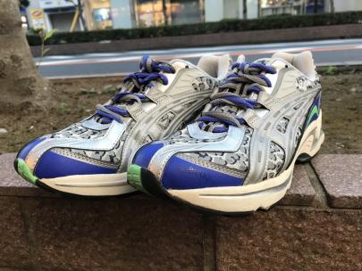 「ストリートブランドのasics × AWAKE 」