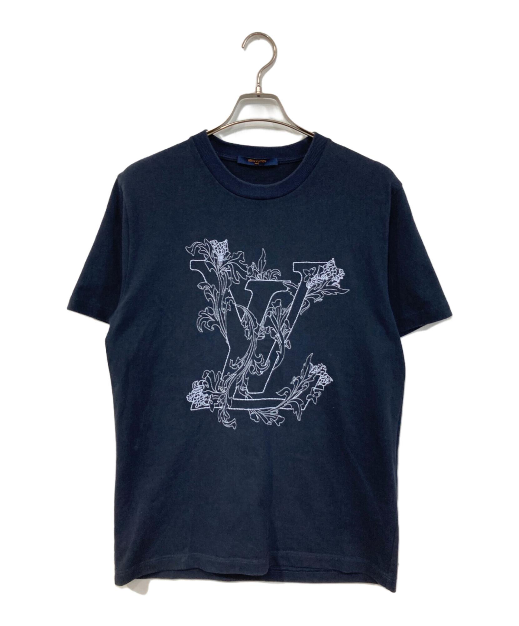 LOUIS VUITTON / ルイ ヴィトン】LVフラワーステッチTシャツ | 洗練 LOUIS VUITTON / ルイ ヴィトン】LVフラワーステッチTシャツ | 洗練