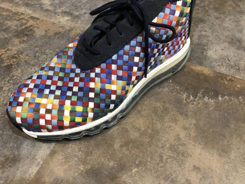 ナイキのアディダス