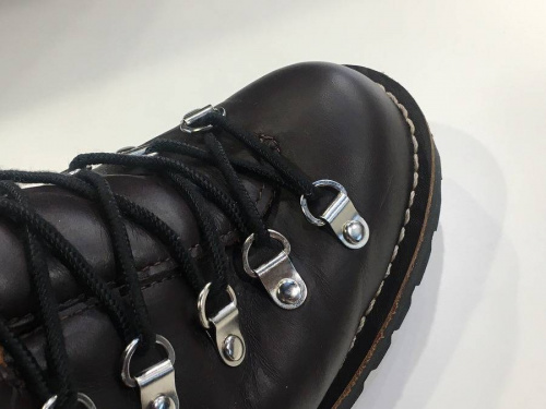 DannerのMOUNTAIN LIGHT