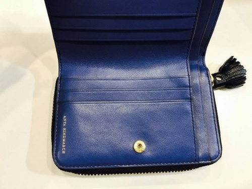 アニヤハインドマーチのANYA HINDMARCH