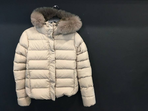 レアアイテムのDUVETICA