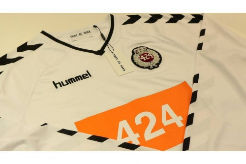 ストリートブランドのスポーツブランド