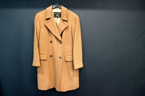 レアアイテムのburberry's