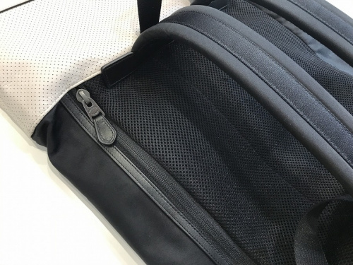 コーチのレザーバックパック