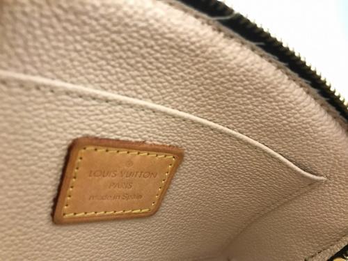 ルイヴィトンの大量入荷