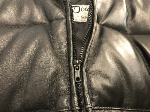 ショットのレザーダウンジャケット