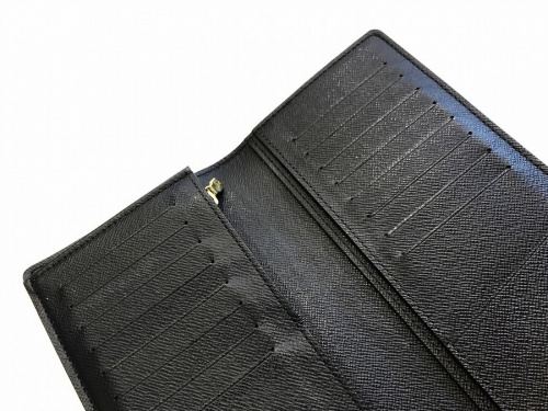 ルイヴィトンの長財布 ダミエ