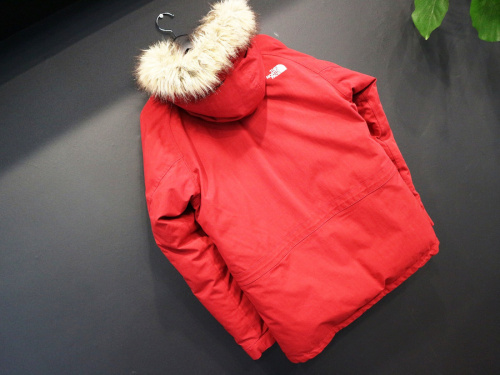 ノースフェイスのシュプリーム