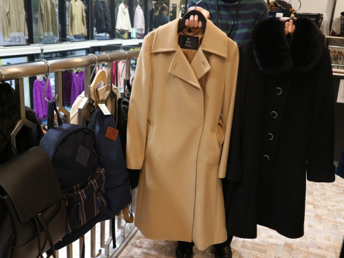 ブラックフライデーのアウターセール