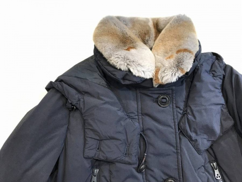 ピューテリーのダウンコート