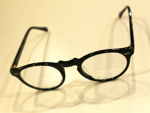 インポートブランドのオリバーピープルズ